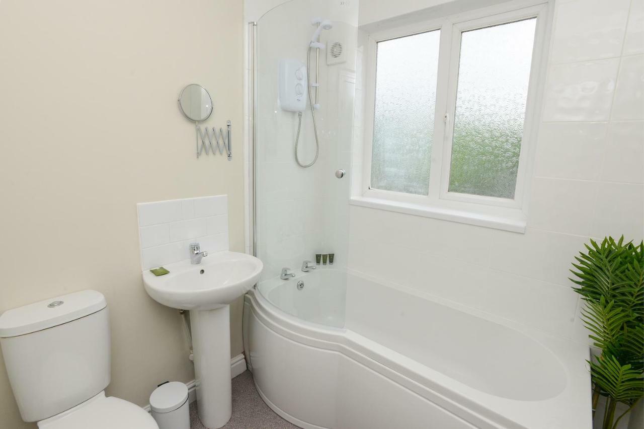 Cosy House In The Heart Of Beeston With Free Parking And Wifi Villa Nottingham Bagian luar foto